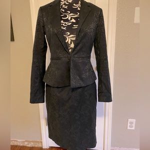 Black Paisley 2-piece suit (Skirt Lining Ripped)
